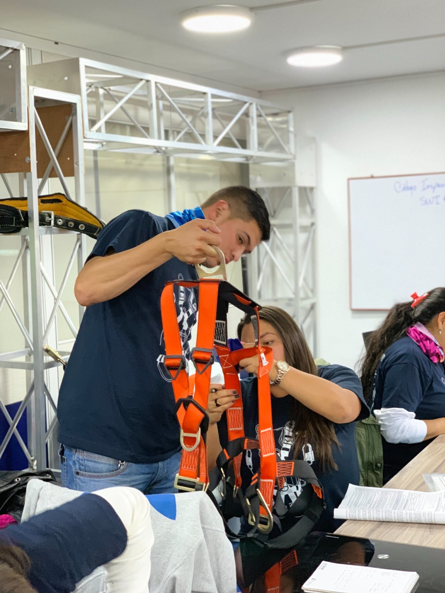 ⚙️ Inspección de equipos y sistemas de protección contra caídas